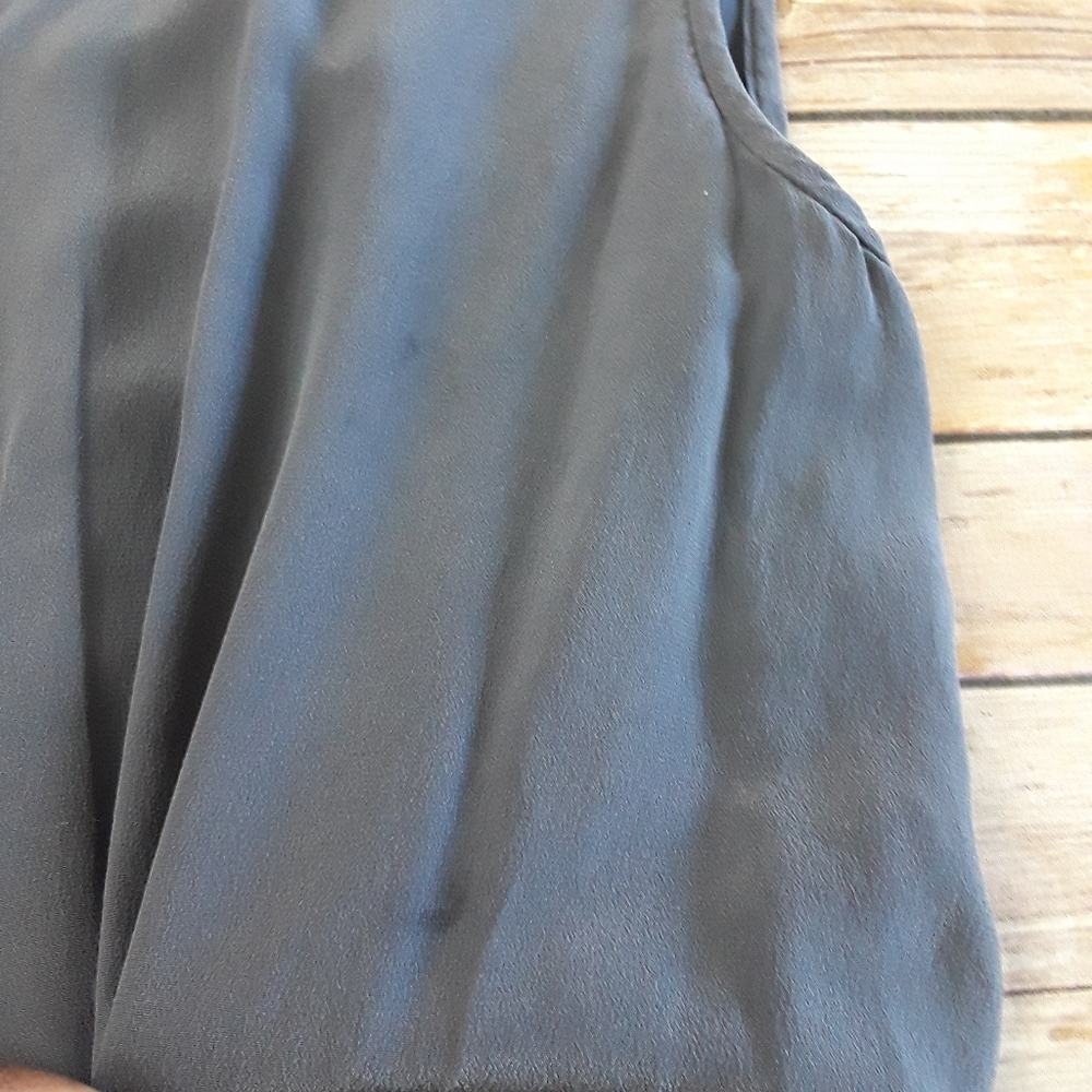 🚫SOLD🚫Wilfred Slate Gray Flowy Romper - Picture 8 of 8